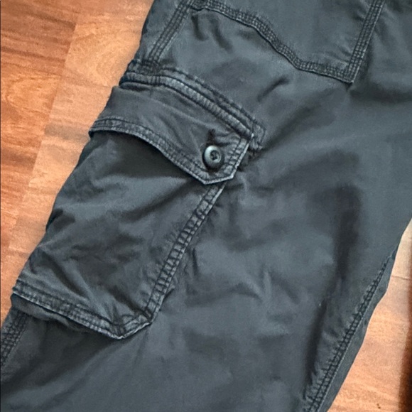 Women's American Eagle Cargo Pants - Picture 7 of 15